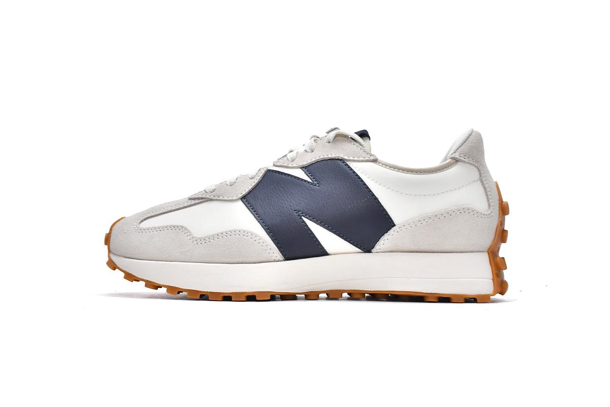 New Balance 327