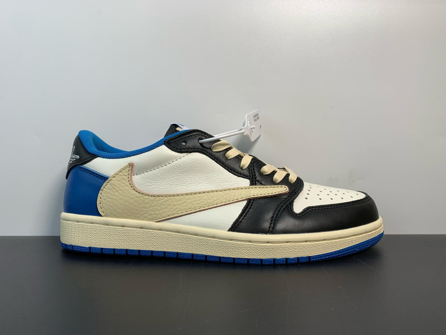 Nike Air Jordan 1 Travis Scott