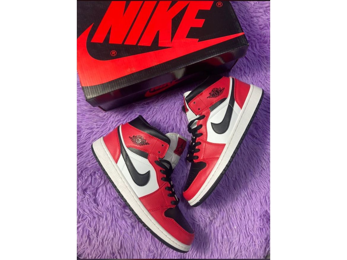 Nike Air Jordan 1