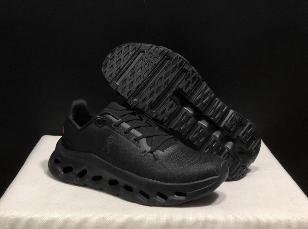 On cloud - Black