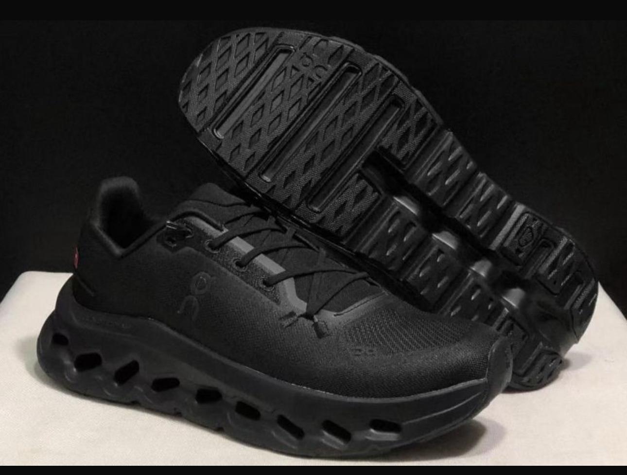 On cloud - Black